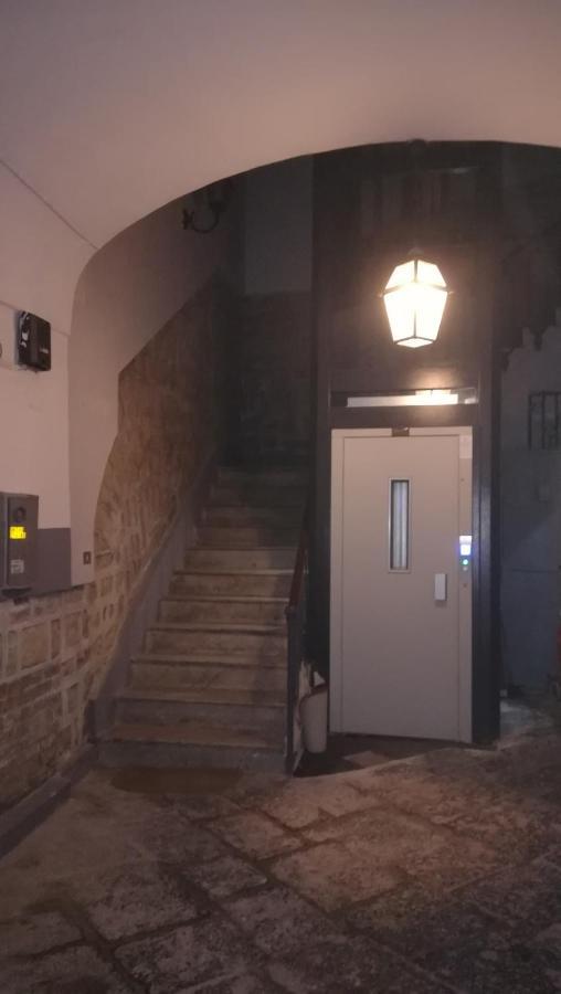 Salotto Partenopeo Napels Buitenkant foto