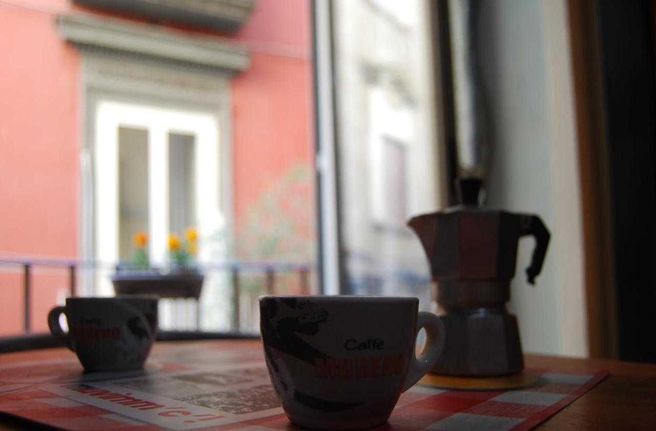 Salotto Partenopeo Napels Buitenkant foto