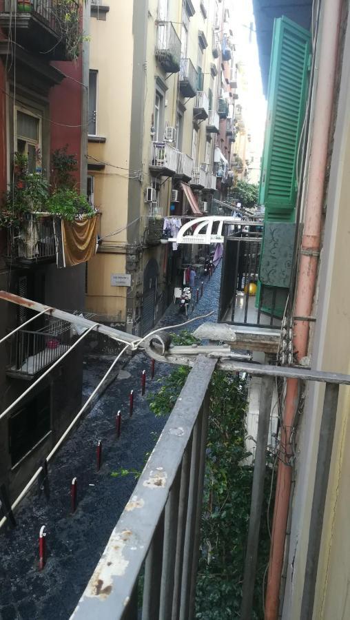 Salotto Partenopeo Napels Buitenkant foto