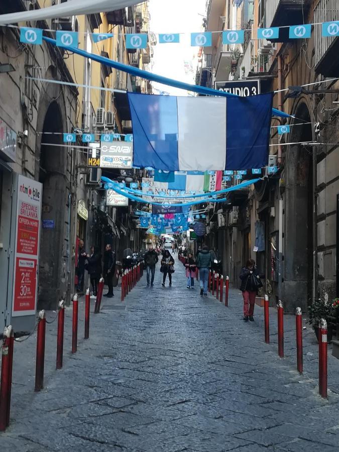 Salotto Partenopeo Napels Buitenkant foto